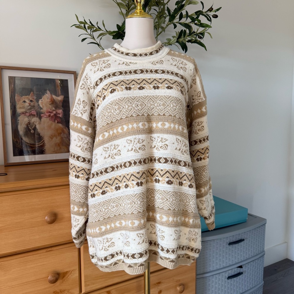 Forelli Cream and Tan Knit Sweater